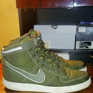 NIKE AIR FORCE 1 HIGH!!! MENS SZ 13!!